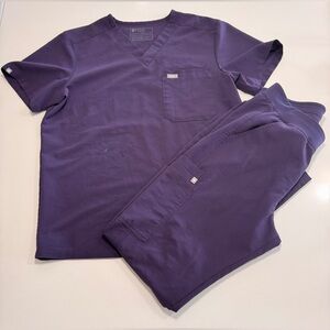 Figs Technical collection Scrub Set Size Medium Pants & Top Purple Nursing Meds